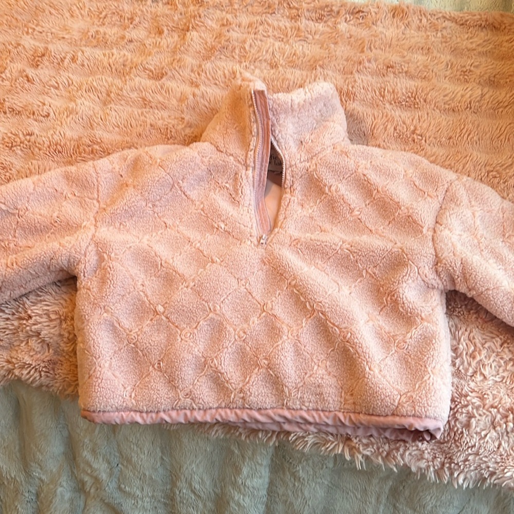 pink puffer top